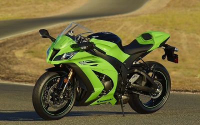 kawasaki ninja_ kawasaki_in_the_sun_motorbike_green_kawasaki_ninja