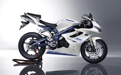   sportbike triumph daytona