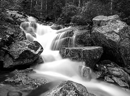 beautiful waterfalbeautiful waterfal