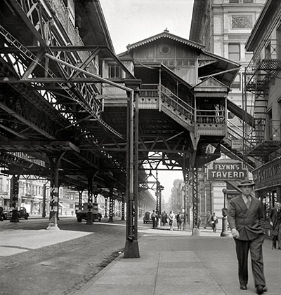 ניו יורק   New York Cityגשר _1942._New_York._Third_Avenue_elevated_railway_at_18th_Street