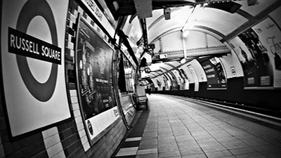 לונדון - תחנת רכבת תחתיתrussell_square_station_london