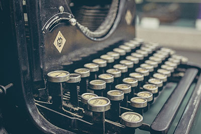 מכונת כתיבהvintage-technology-keyboard-old