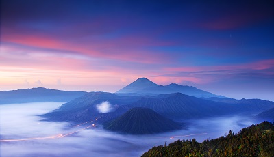 mt-bromo volcano indonesia_614608-mt-bromo_indonesia_sunset_volcano