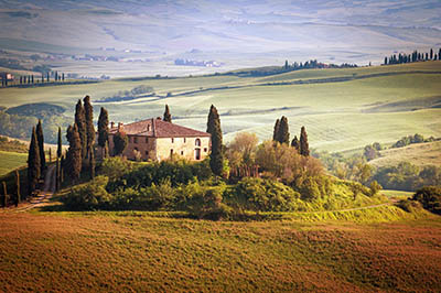  תמונות של שדות צילומים	 נוף כפרי - טוסקנה    italy_tuscany_summer_countryside_landscape_nature_trees_sky_green_field