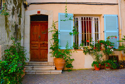 אנטיב  - צרפת  house-in-antibesאנטיב  - צרפת  house-in-antibes