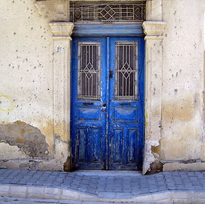 קפריסיןקפריסין   _old-doors-and-buildings-of-nicosia